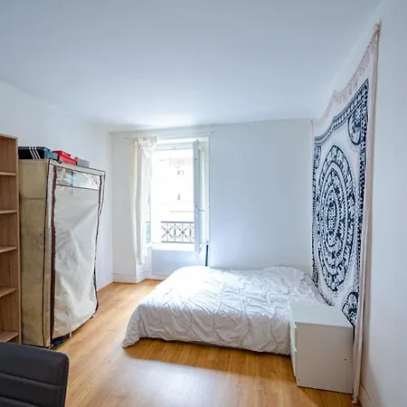 Bright Apt Near The Batignolles * París